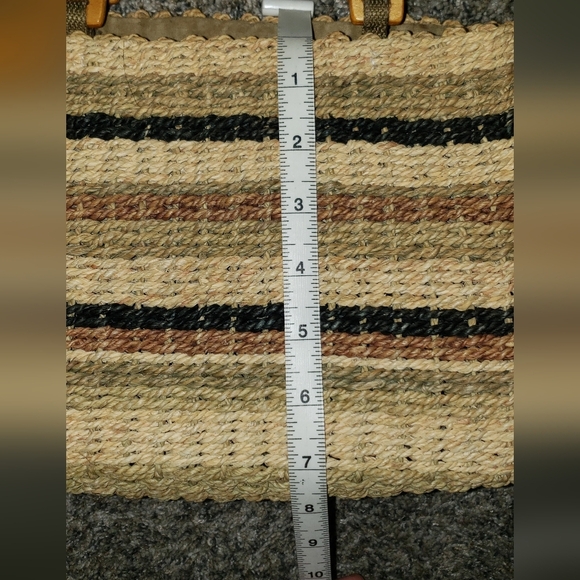 Faded Glory| Woven Texture and Wooden Handled Purse - Picture 8 of 8